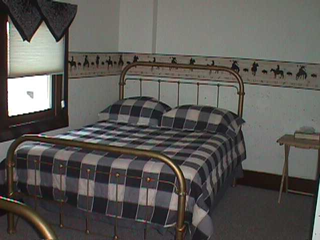 Cowboy room.jpg (27034 bytes)